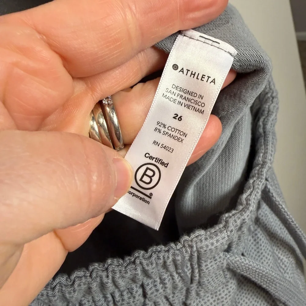 NWT Athleta Womens 26 Farallon‎ Printed Jogger Pants Gray Dot Print Plus Stretch
